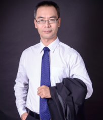 邱健